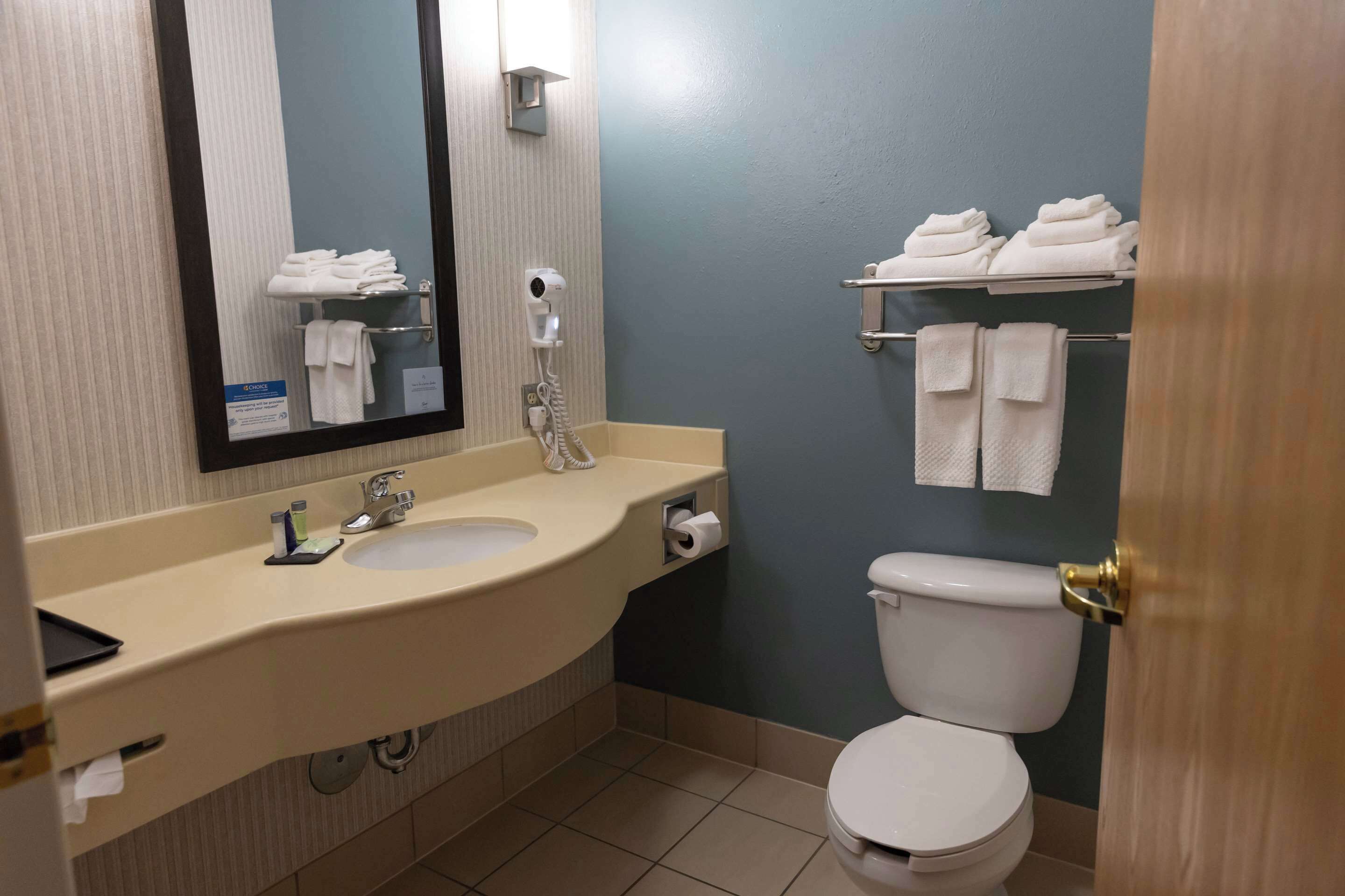 desk, laptop workspace, iron/ironing board, free wifi