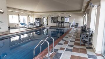 Piscine intérieure
