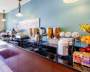 Free daily continental breakfast - Sleep Inn & Suites Evansville - Casper (Evansville)