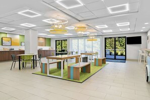 Desayuno continental incluido todos los días 