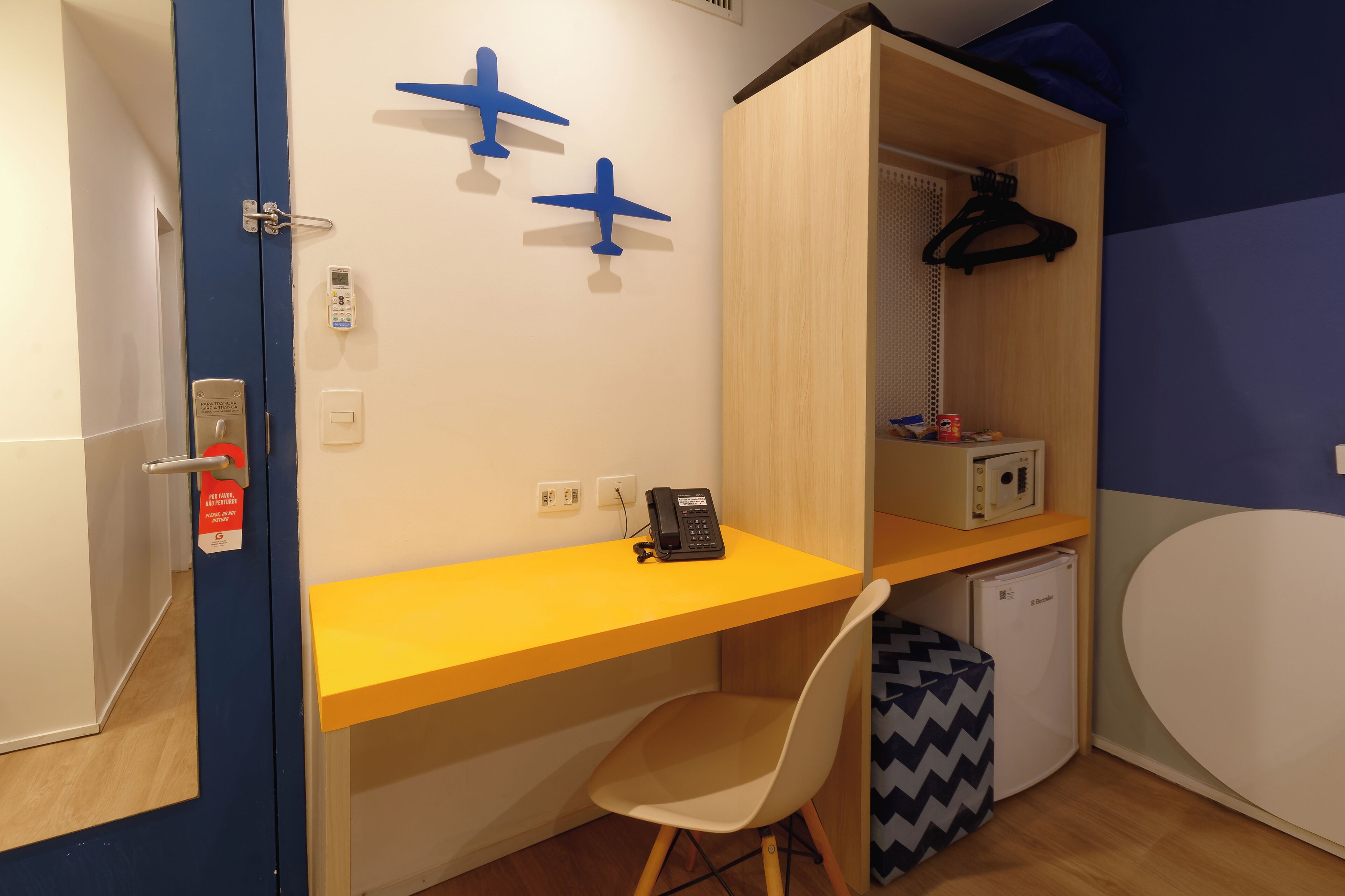 1 bedroom, minibar, individually decorated, desk