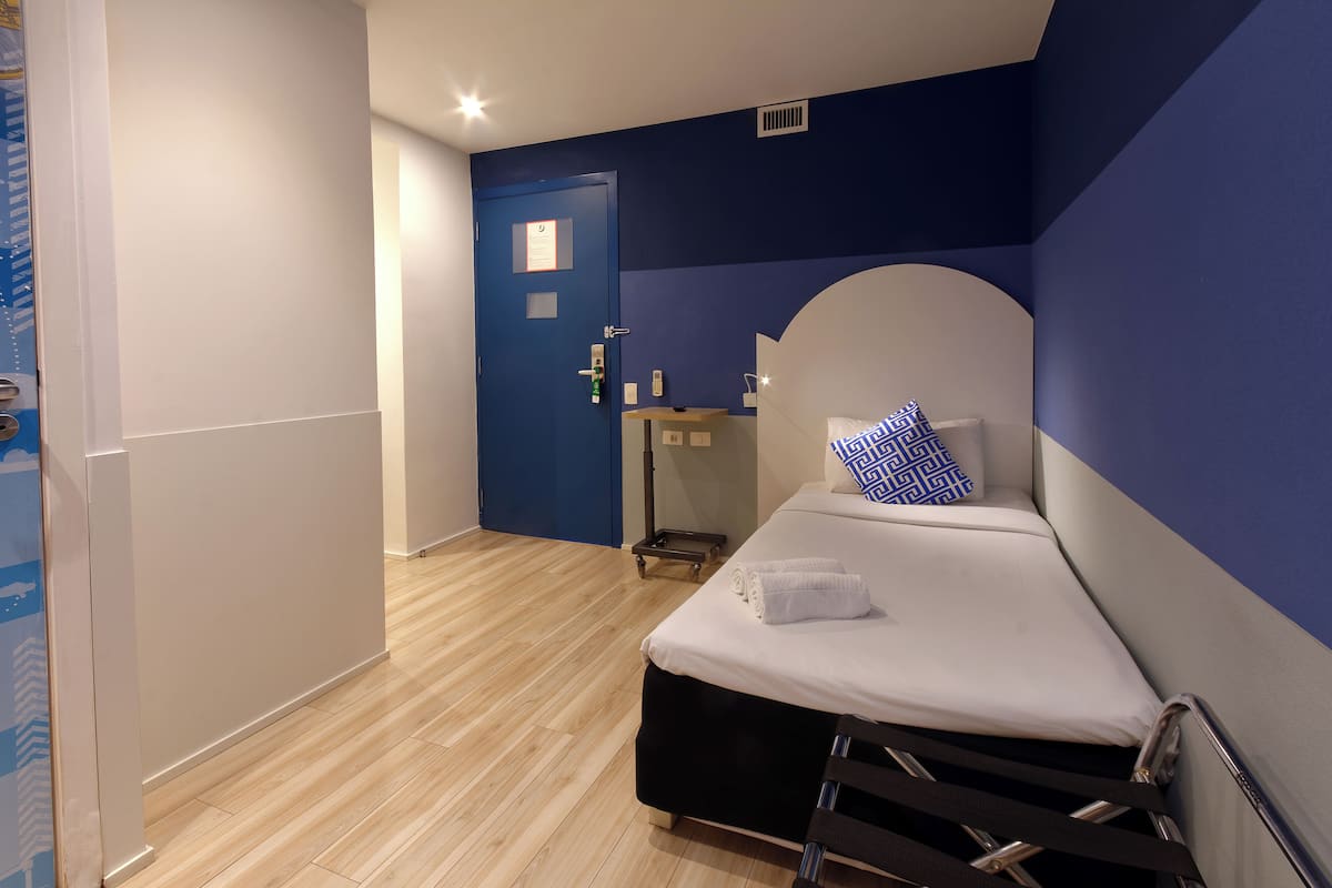 1 bedroom, minibar, individually decorated, desk