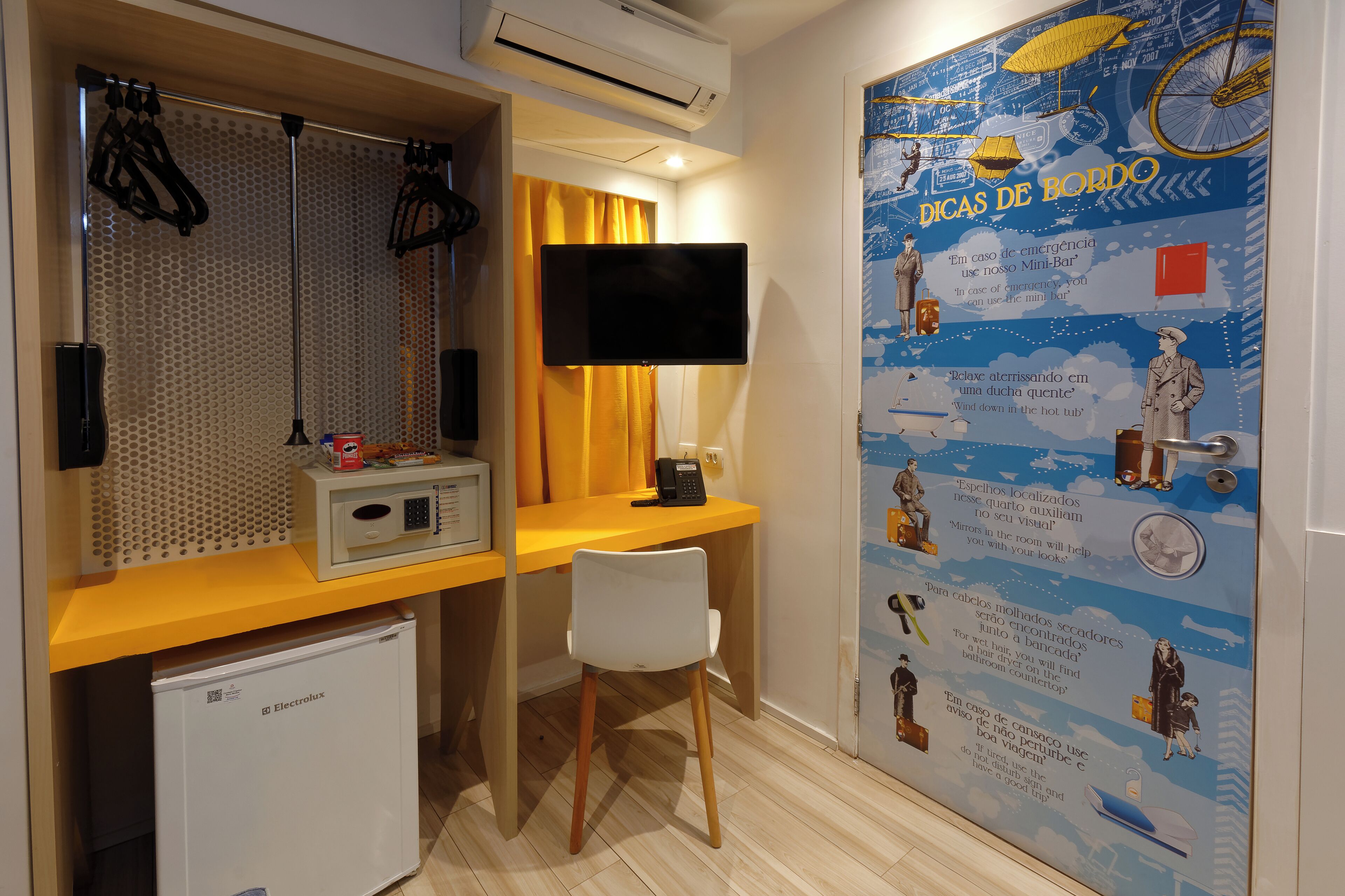 superior single room | 1 bedroom, minibar, individually decorated, desk