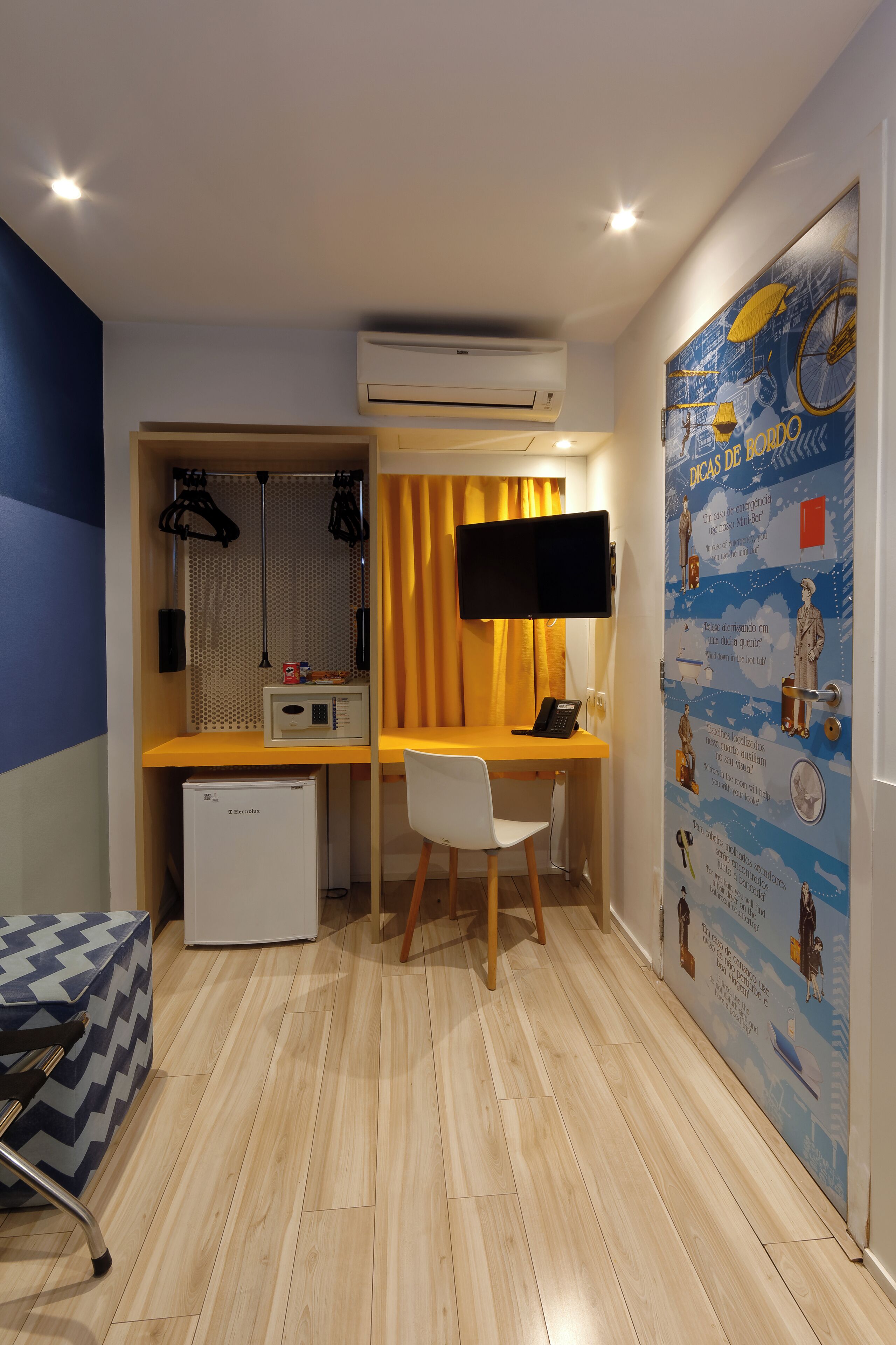 superior single room | bathroom | shower, eco-friendly toiletries, hair dryer, towels