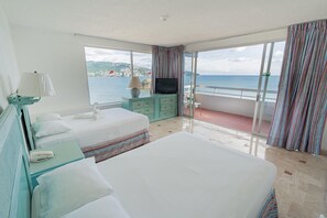 1 bedroom, down comforters, in-room safe, iron/ironing board - Hotel Playa Suites Acapulco (Acapulco)