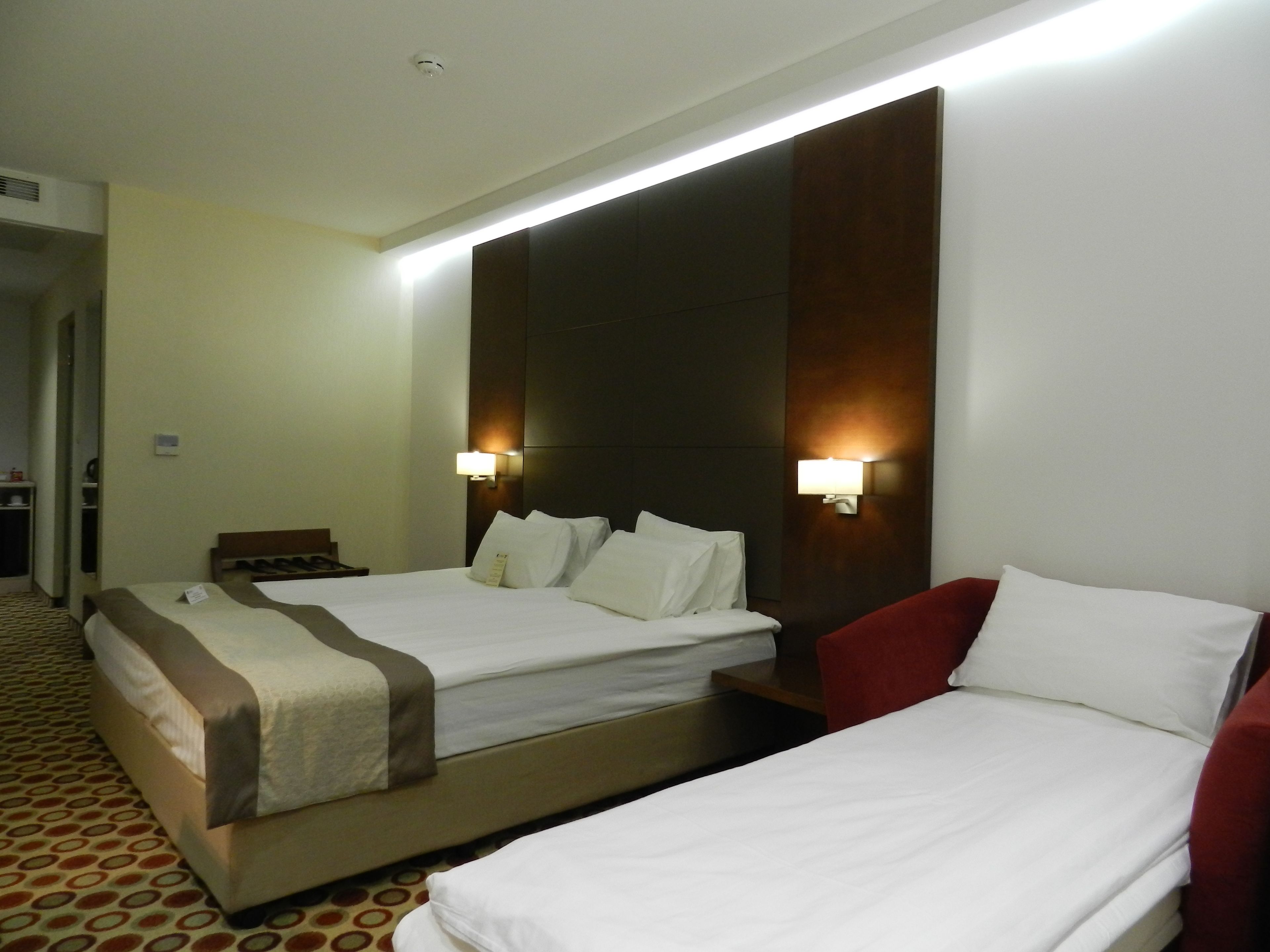 deluxe room (with sofa bed) | 1 bedroom, premium bedding, memory-foam beds, minibar