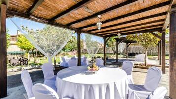 Serveert lunch en diner, Mediterrane gerechten