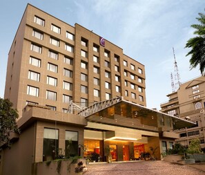 숙박 시설 정면