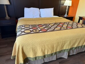 Iron/ironing board, free WiFi, bed sheets