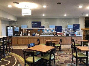 Café da manhã com buffet grátis