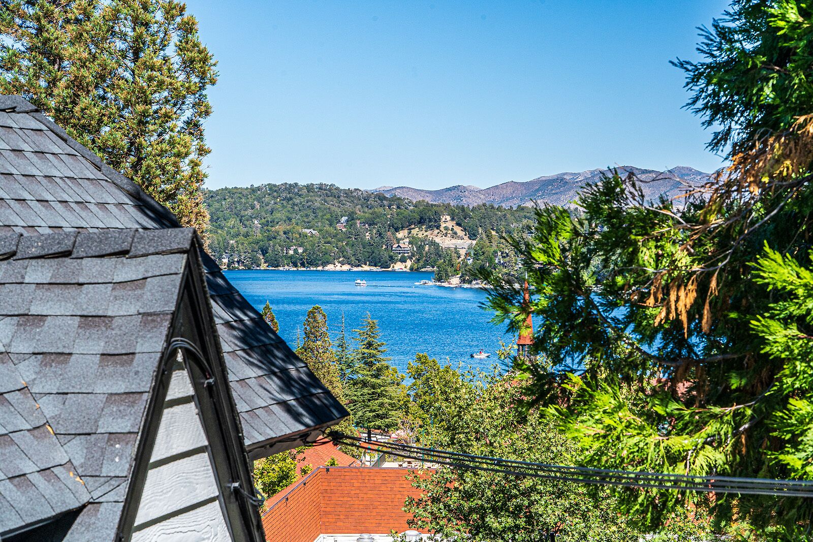 Foto - Arrowhead Lake Inn