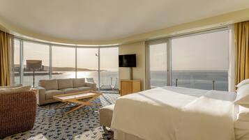 Suite Deluxe, 1 cama King size, frente al océano | Minibar, caja de seguridad en la habitación y decoración personalizada