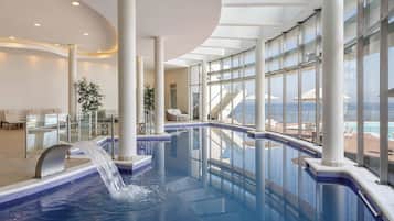 Innenpool, Außenpool