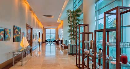 Sheraton Miramar Hotel & Convention Center