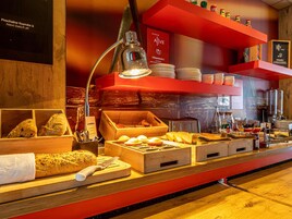 Daily buffet breakfast (EUR 13.20 per person)