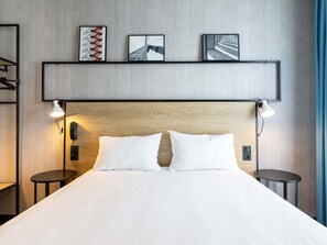 In-room safe, desk, soundproofing, iron/ironing board - ibis Paris Boulogne Billancourt (Boulogne-Billancourt)