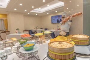뷔페 아침 식사
