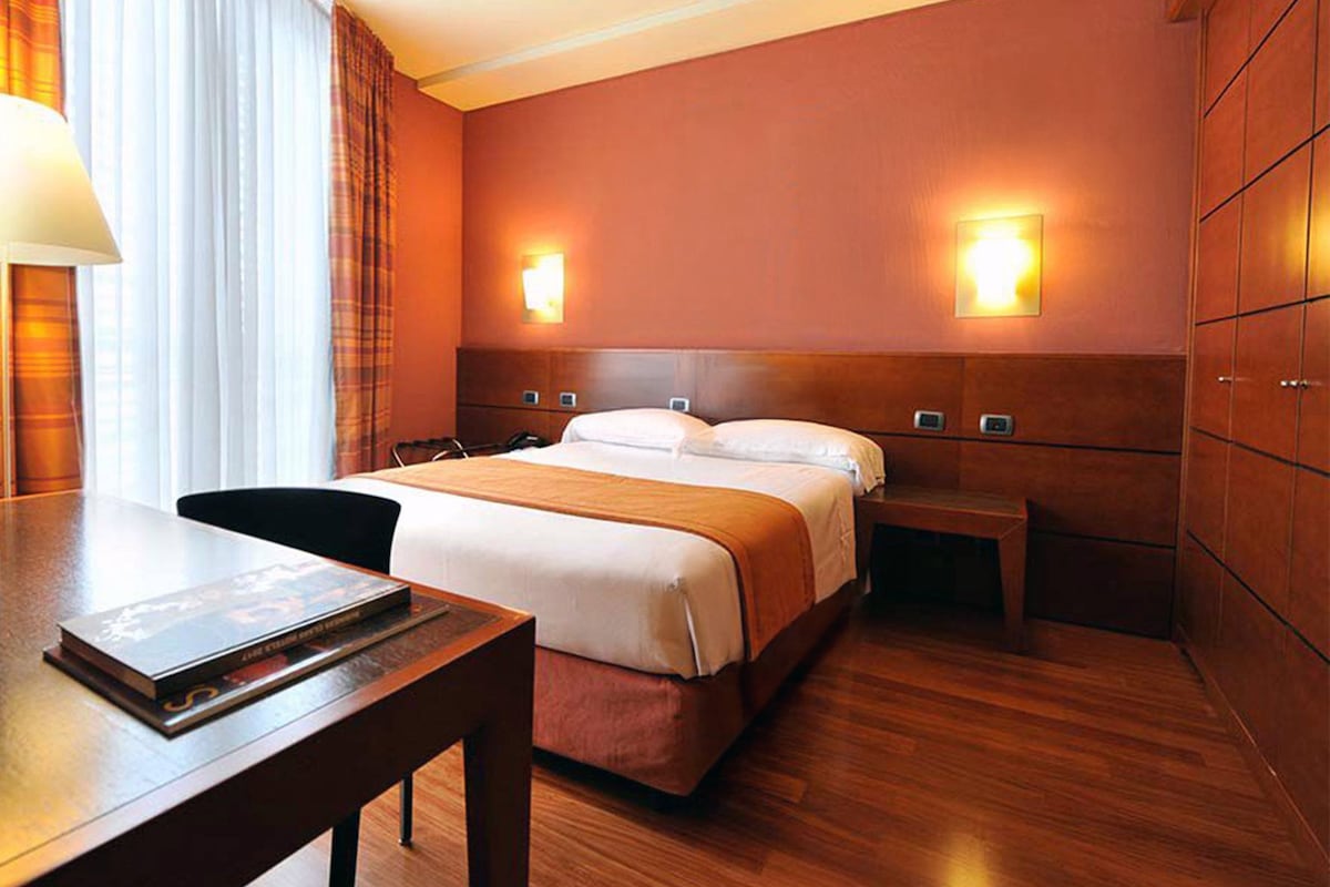 Down comforters, minibar, in-room safe, desk