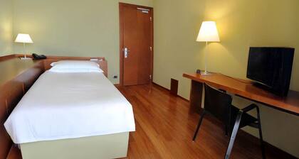 B&B HOTEL Imperia Rossini al Teatro