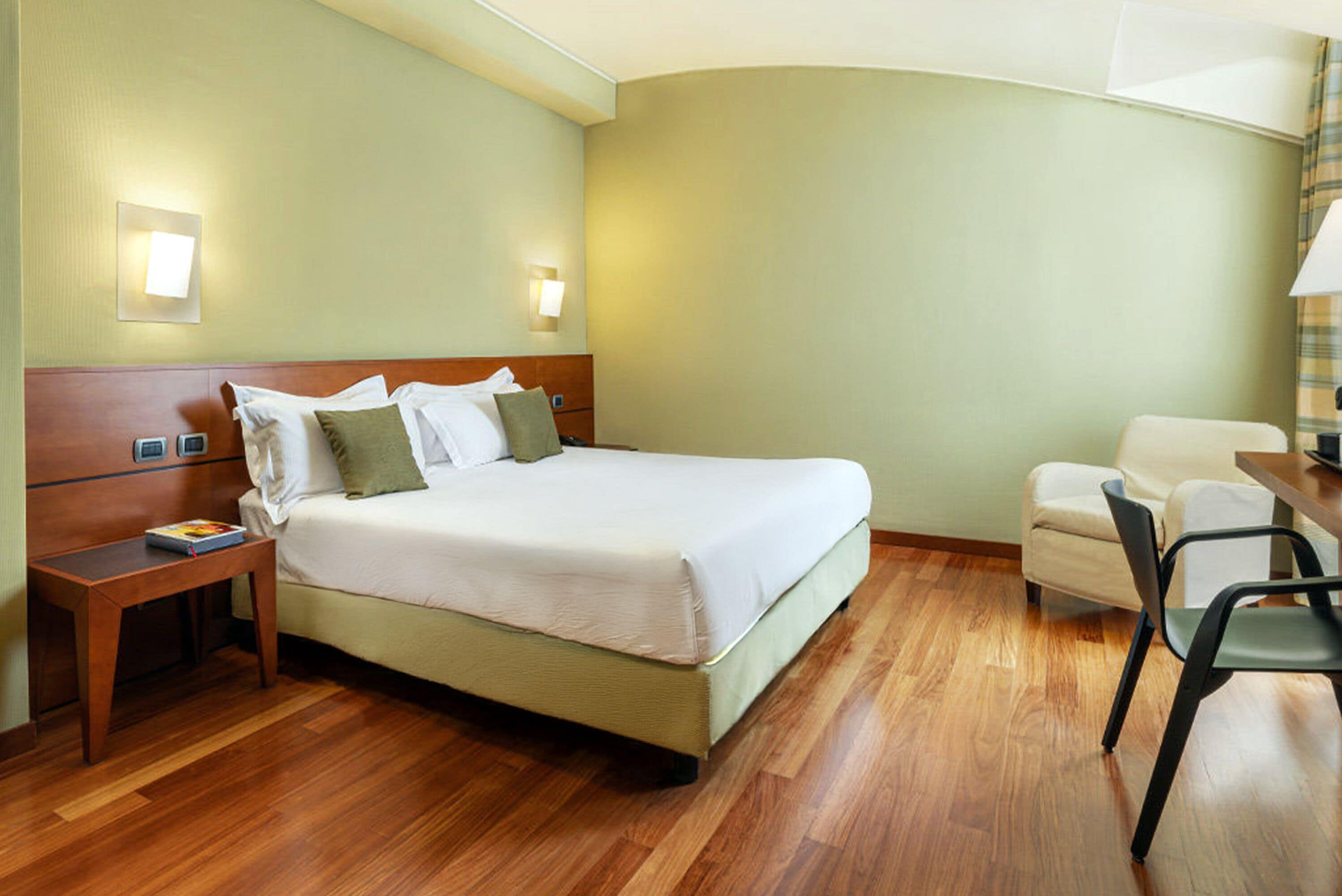 superior double room | 1 bedroom, down duvets, minibar, in-room safe