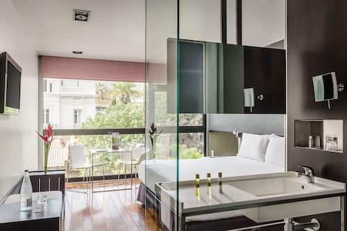 In-room safe, desk, free WiFi, bed sheets