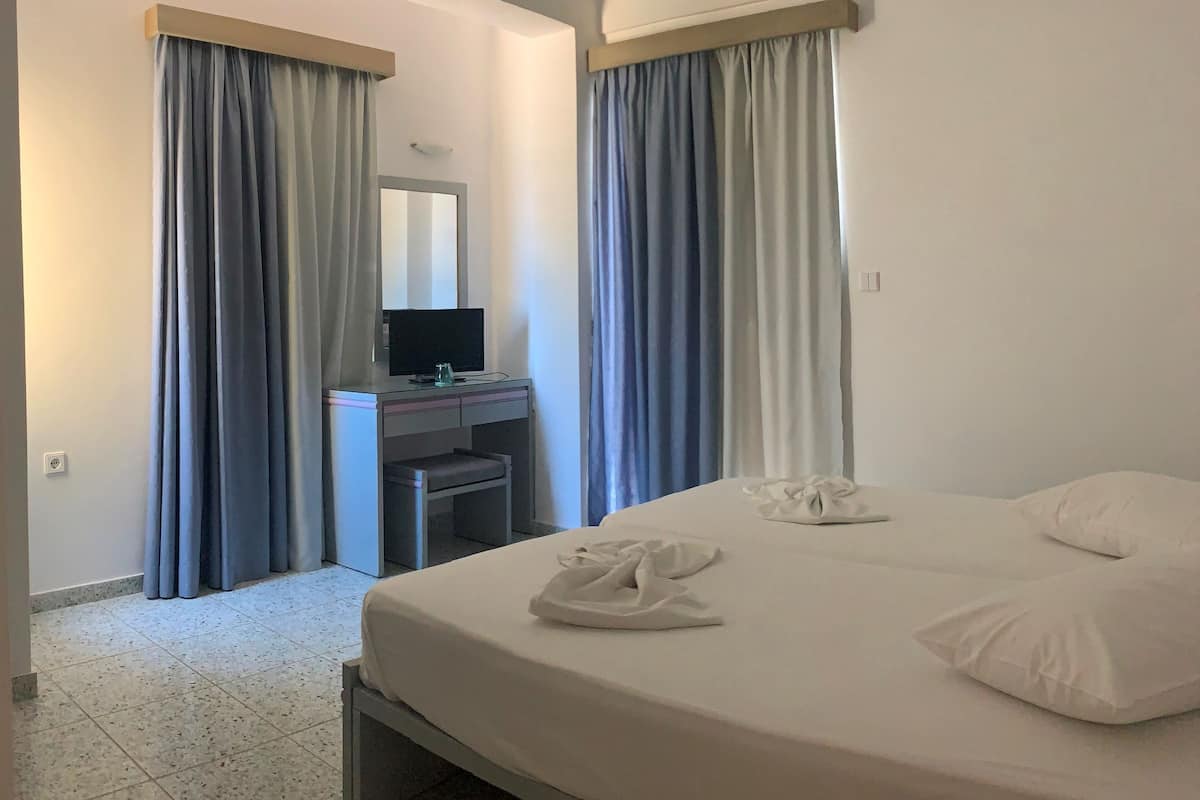2 habitaciones, sistema de insonorización y cunas gratuitas