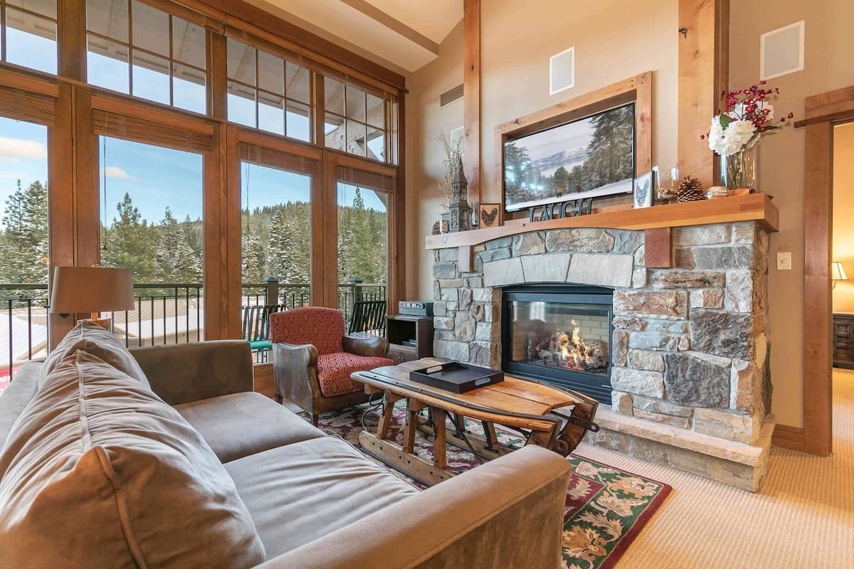 2 Bedroom - Catamount Lodge 401