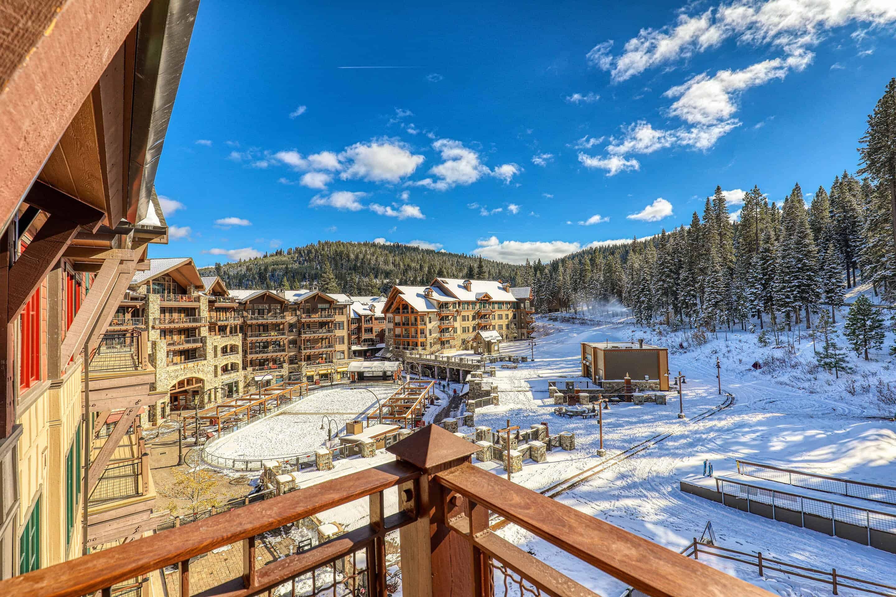 2 Bedroom - Iron Horse Lodge South 510 | Balcony