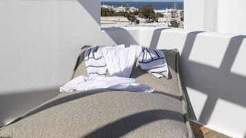 Quarto standard, vista para o mar | 1 quarto, roupas de cama premium, camas com colchões pillow-top