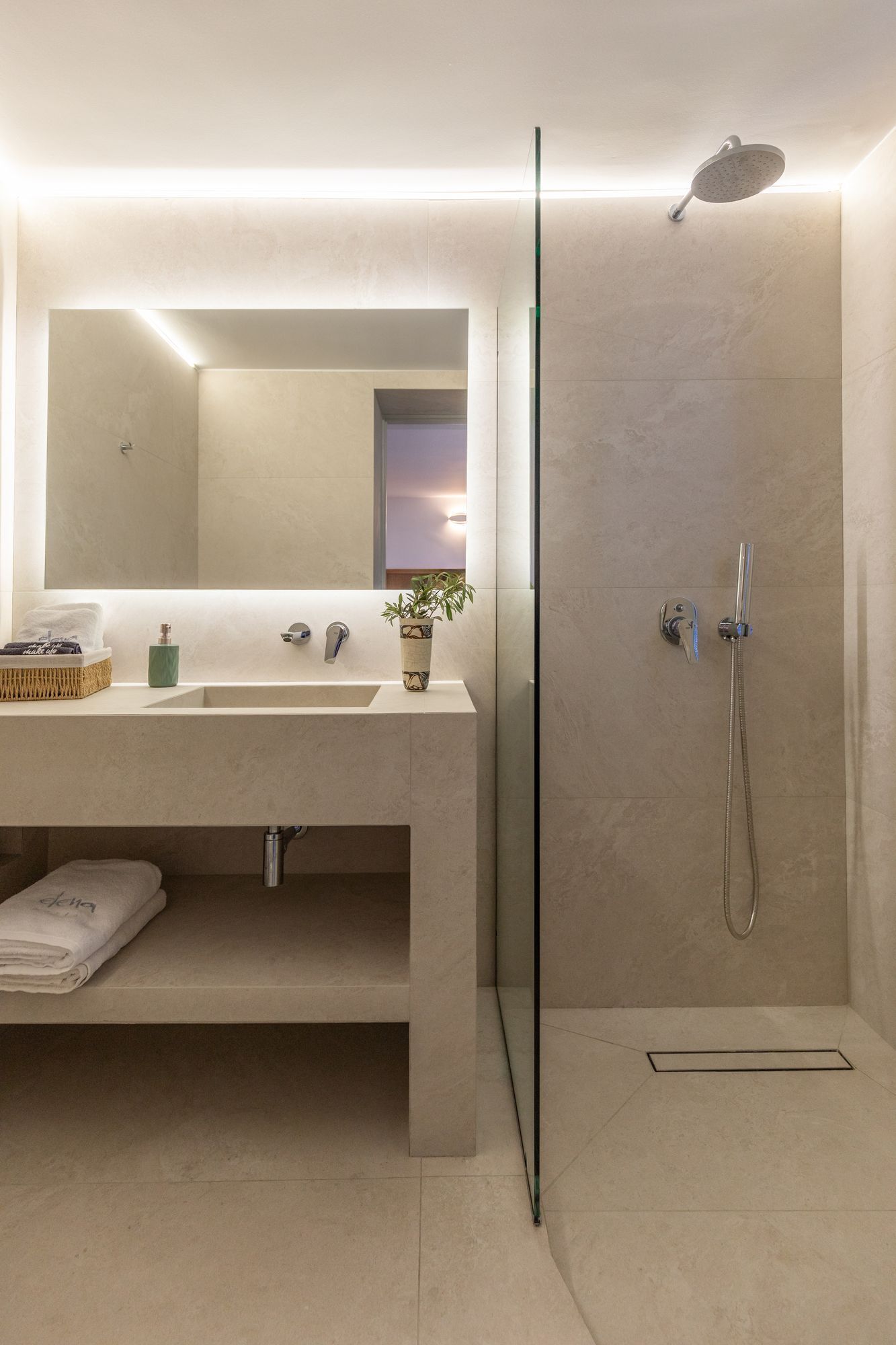Photo - Elena Hotel