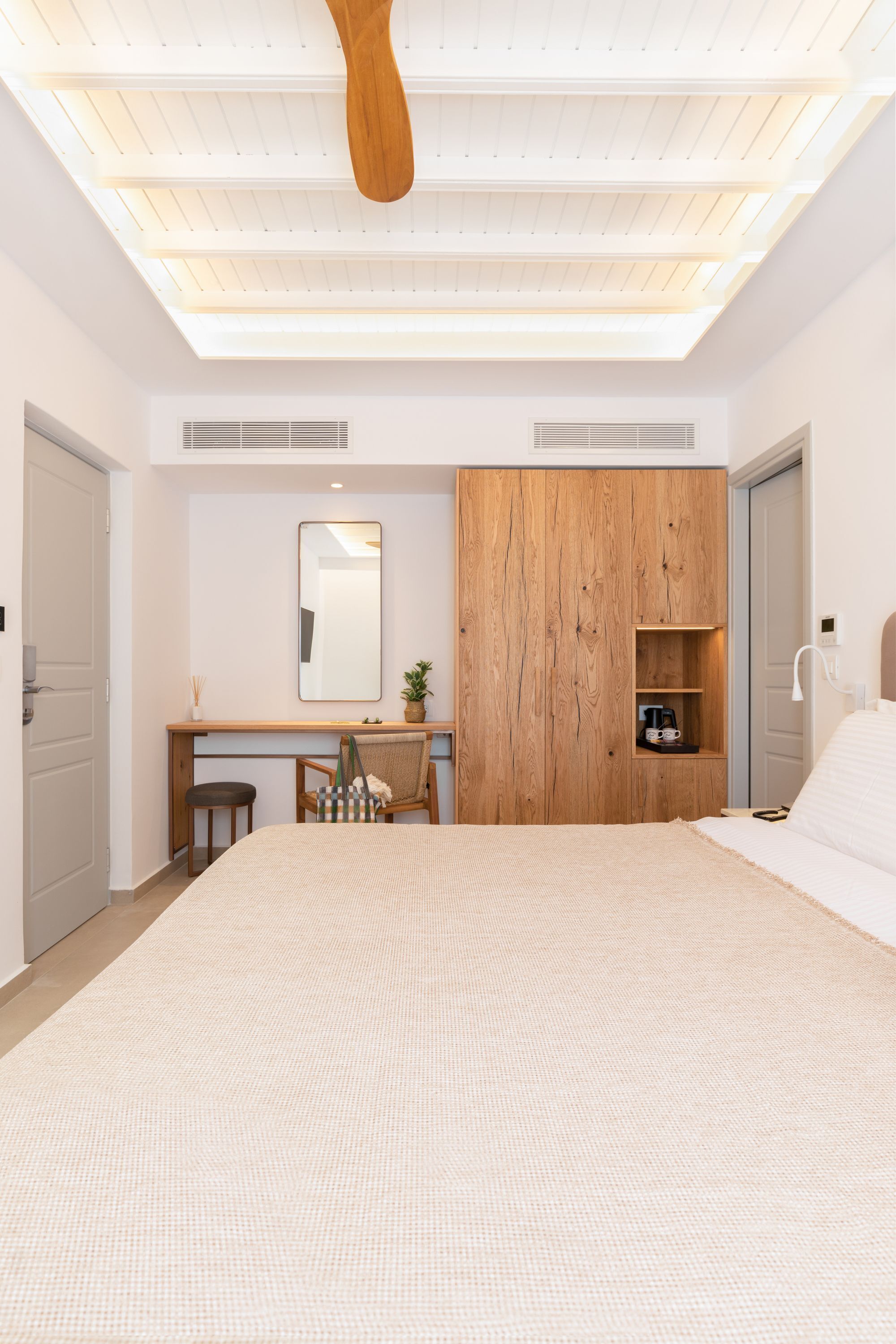 Premium bedding, pillowtop beds, free minibar items, in-room safe