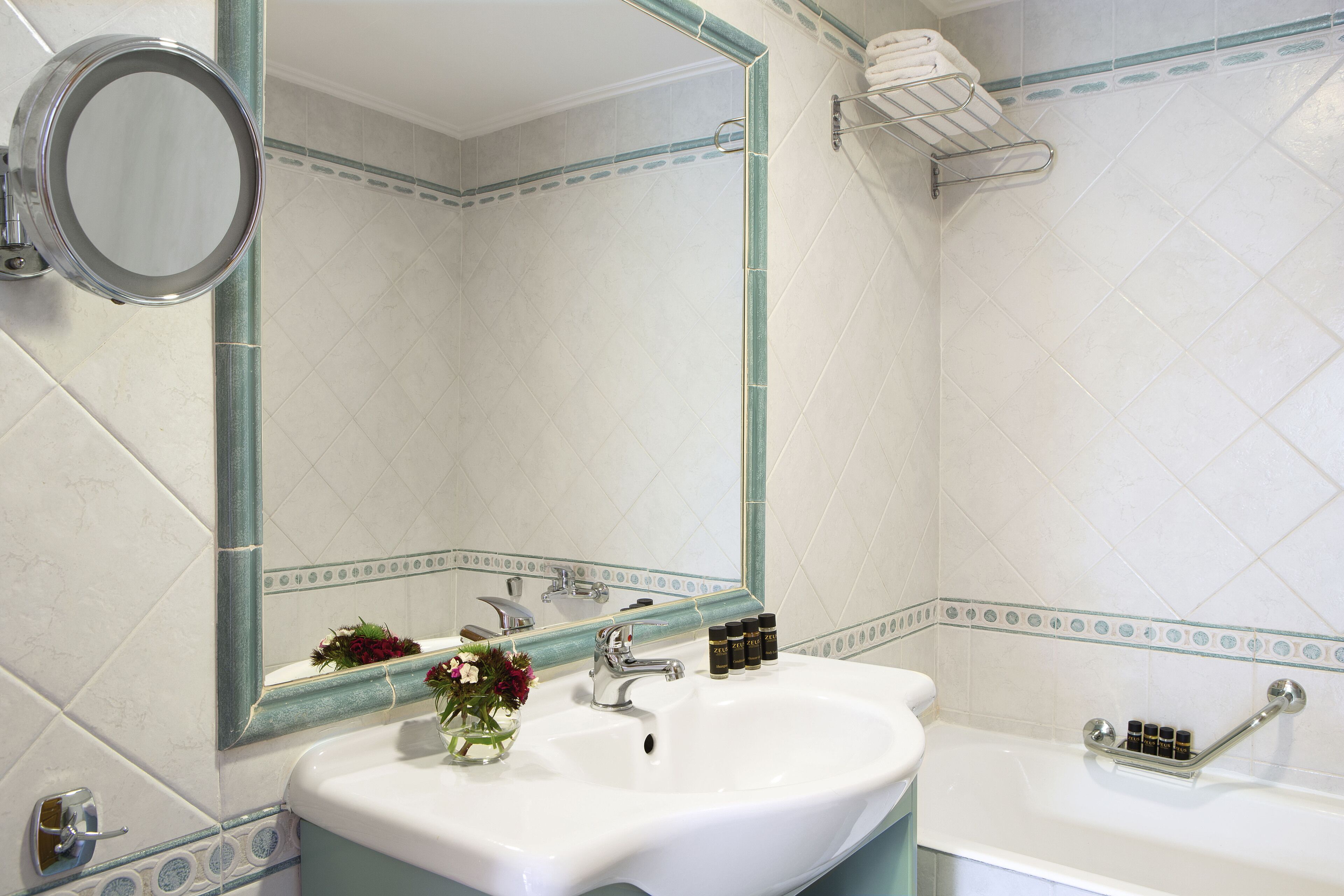 bathtub, deep-soaking bathtub, eco-friendly toiletries, hair dryer