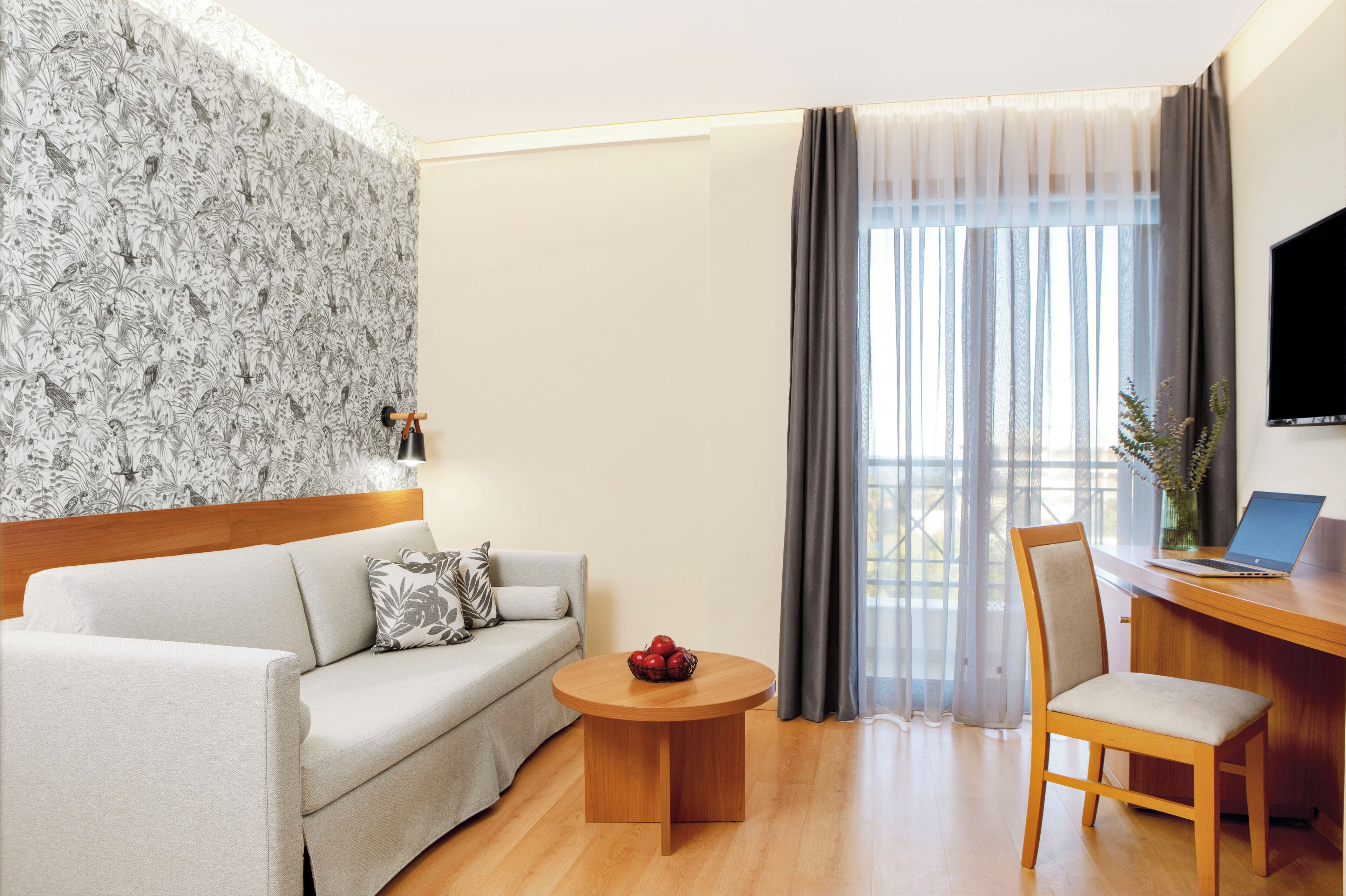 premium suite, partial sea view | 1 bedroom, in-room safe, desk, soundproofing