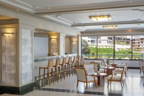 Bar lounge