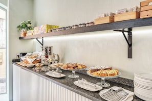 Komplett frokost hver dag (mot et tillegg)