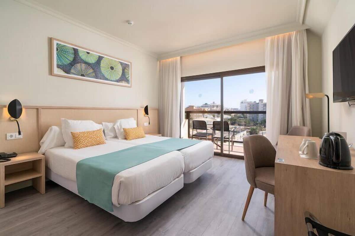 Double Room, Sea View (Pool View) | In-room safe, desk, iron/ironing board (on request), WiFi (free)