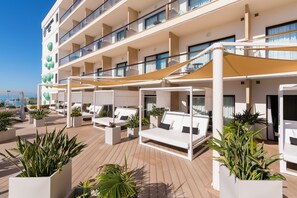 Quarto casal premium (Bali Bed, My Favorite Club) | Terraço/pátio
