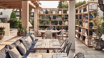 3 restaurants, breakfast, lunch, dinner served; Mediterranean cuisine