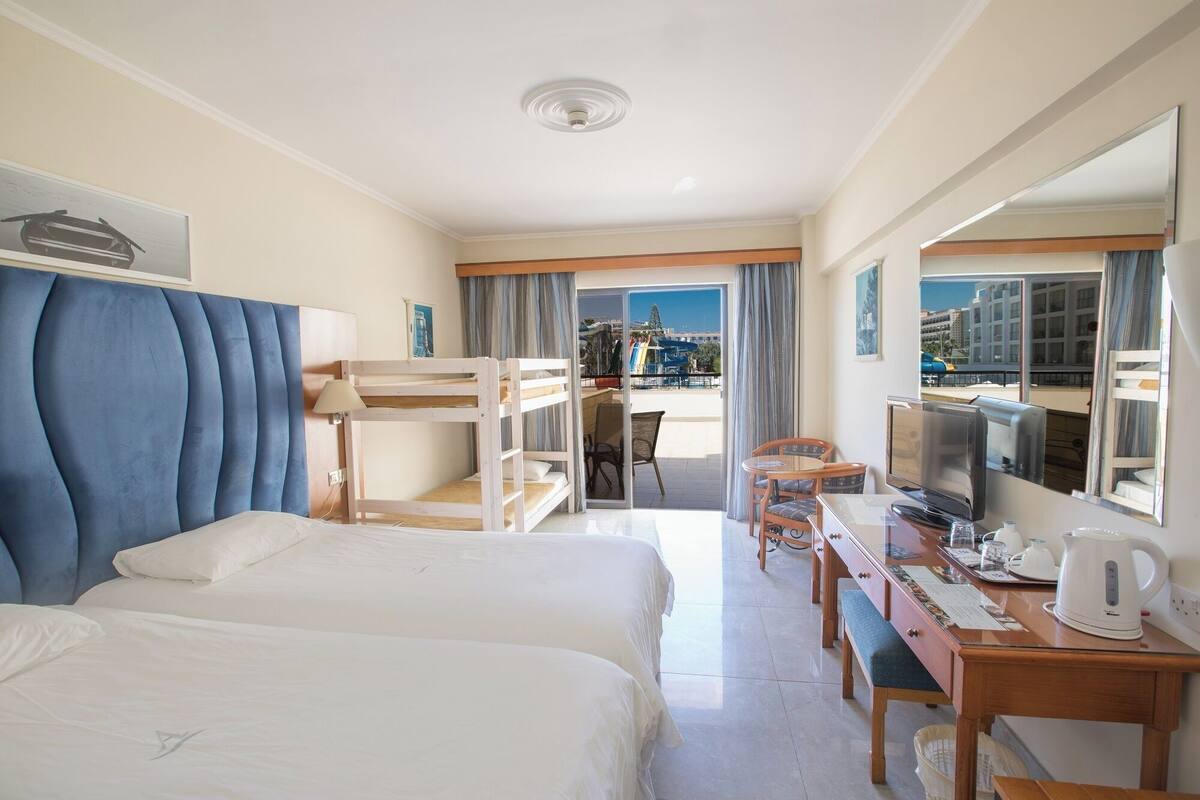 Minibar, desk, blackout curtains, soundproofing