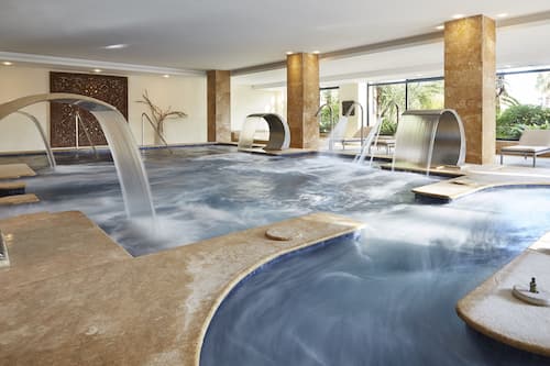 Sauna, hot tub, hydrotherapy, hot stone massages, deep-tissue massages
