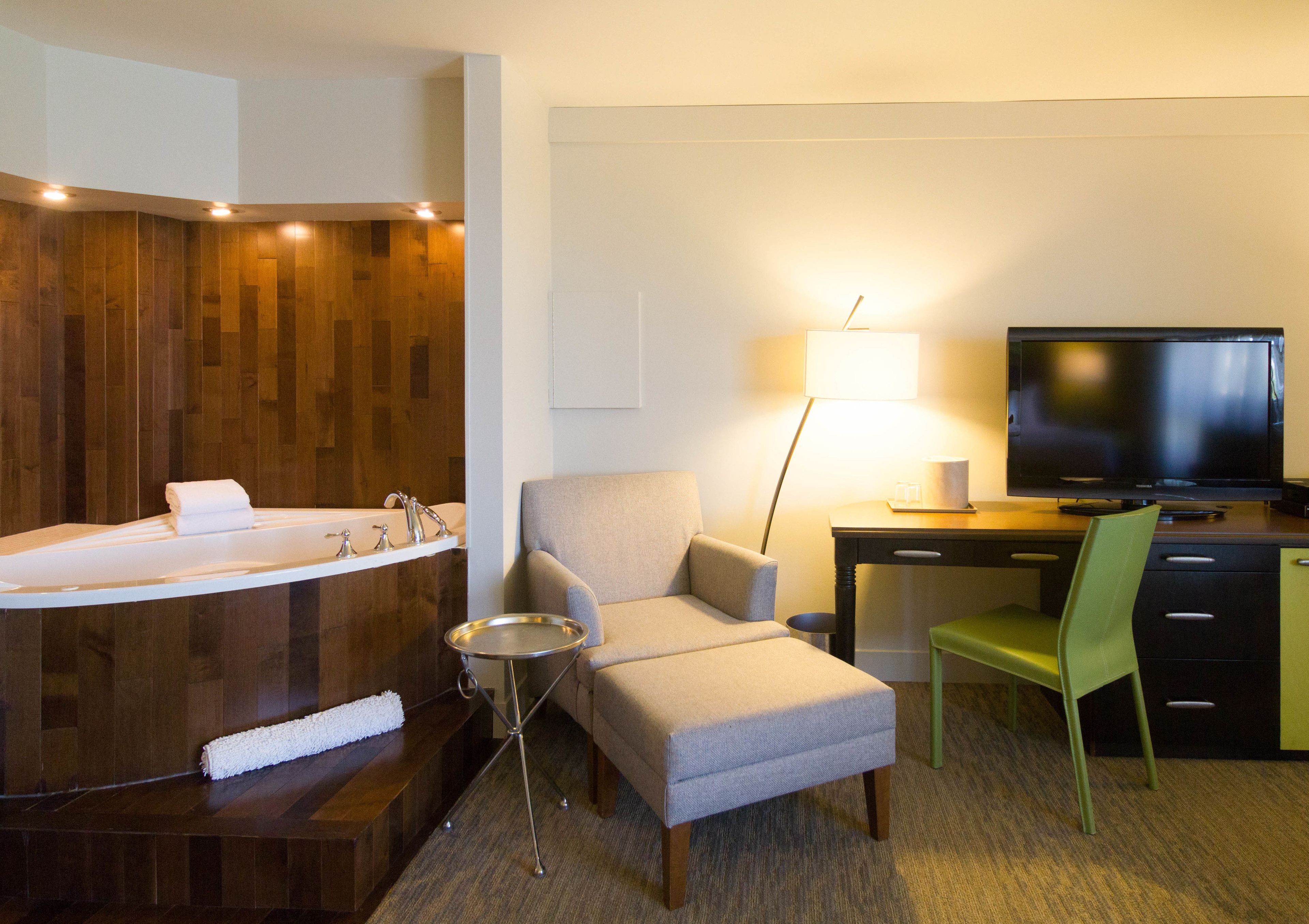 junior suite, 1 king bed with sofa bed | 1 bedroom, premium bedding, pillow-top beds, individually decorated