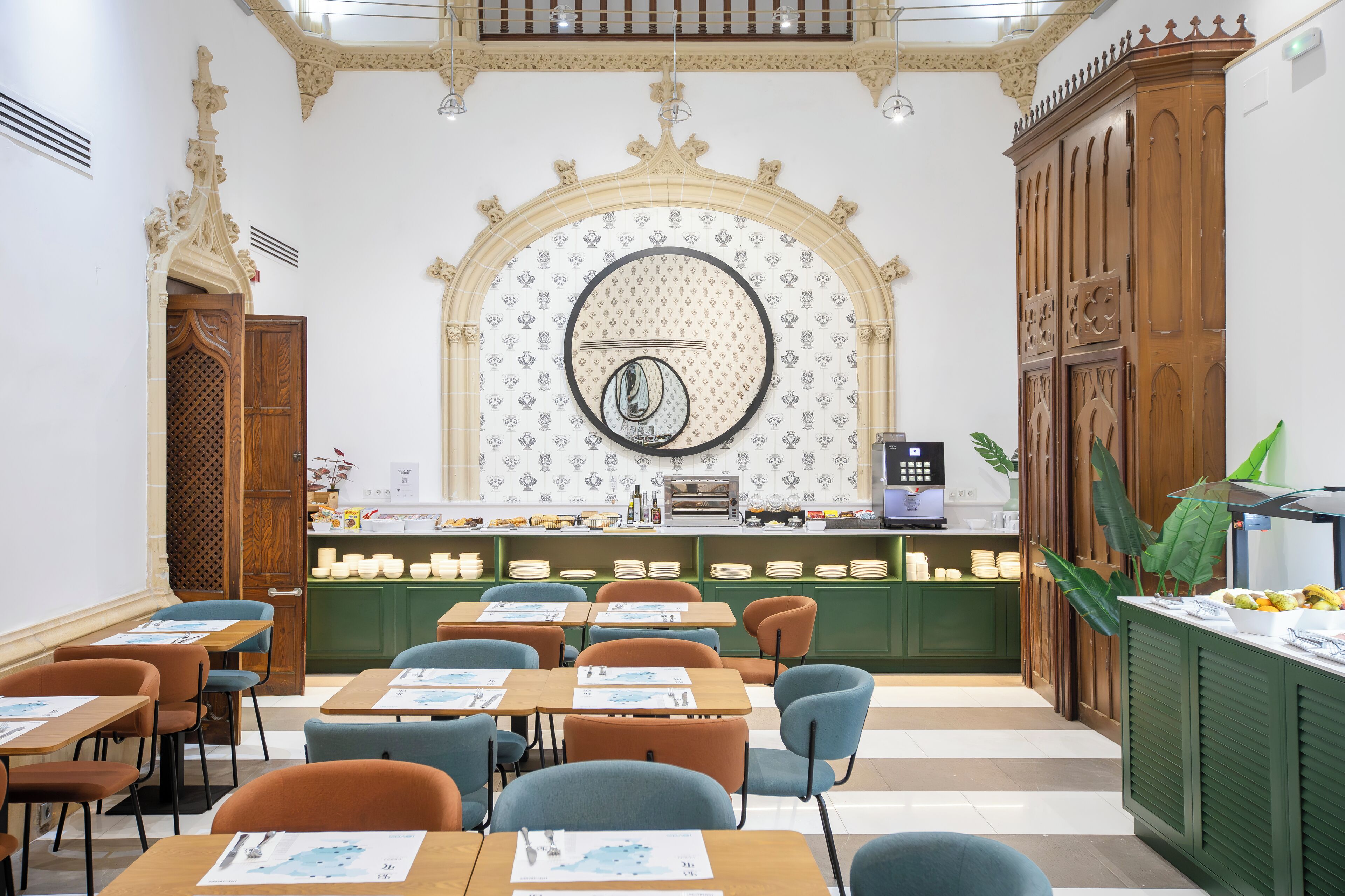 daily buffet breakfast (eur 14 per person)