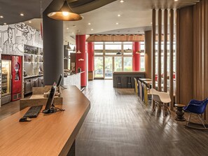 Exterior - ibis Tamboré (Barueri)