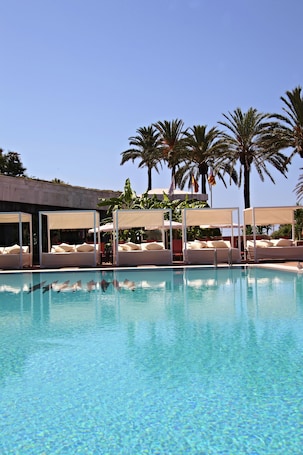 室内游泳池,2 室外游泳池