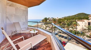 Premium bedding, minibar, in-room safe, blackout drapes - Hotel Serrano Palace (Capdepera)