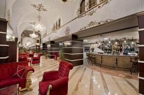 2 間酒吧/酒廊、池畔酒吧