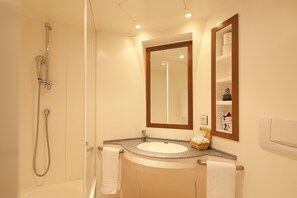 Free toiletries, hair dryer, towels