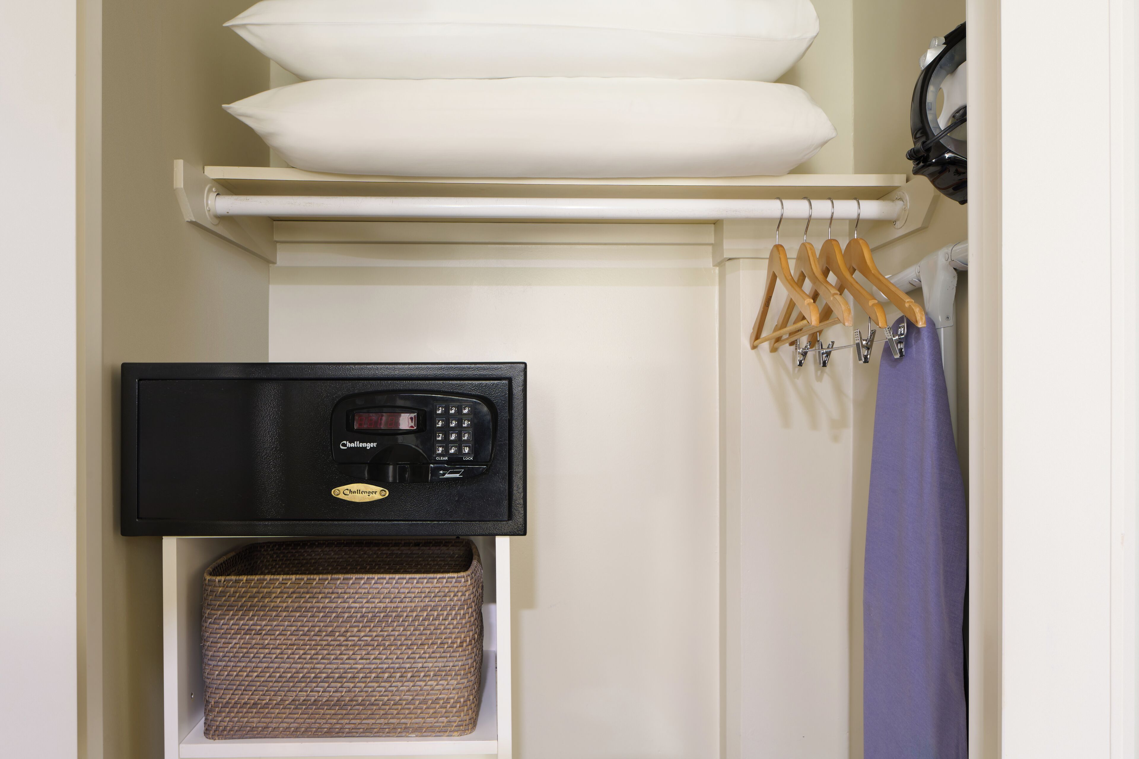 in-room safe, desk, laptop workspace, blackout curtains