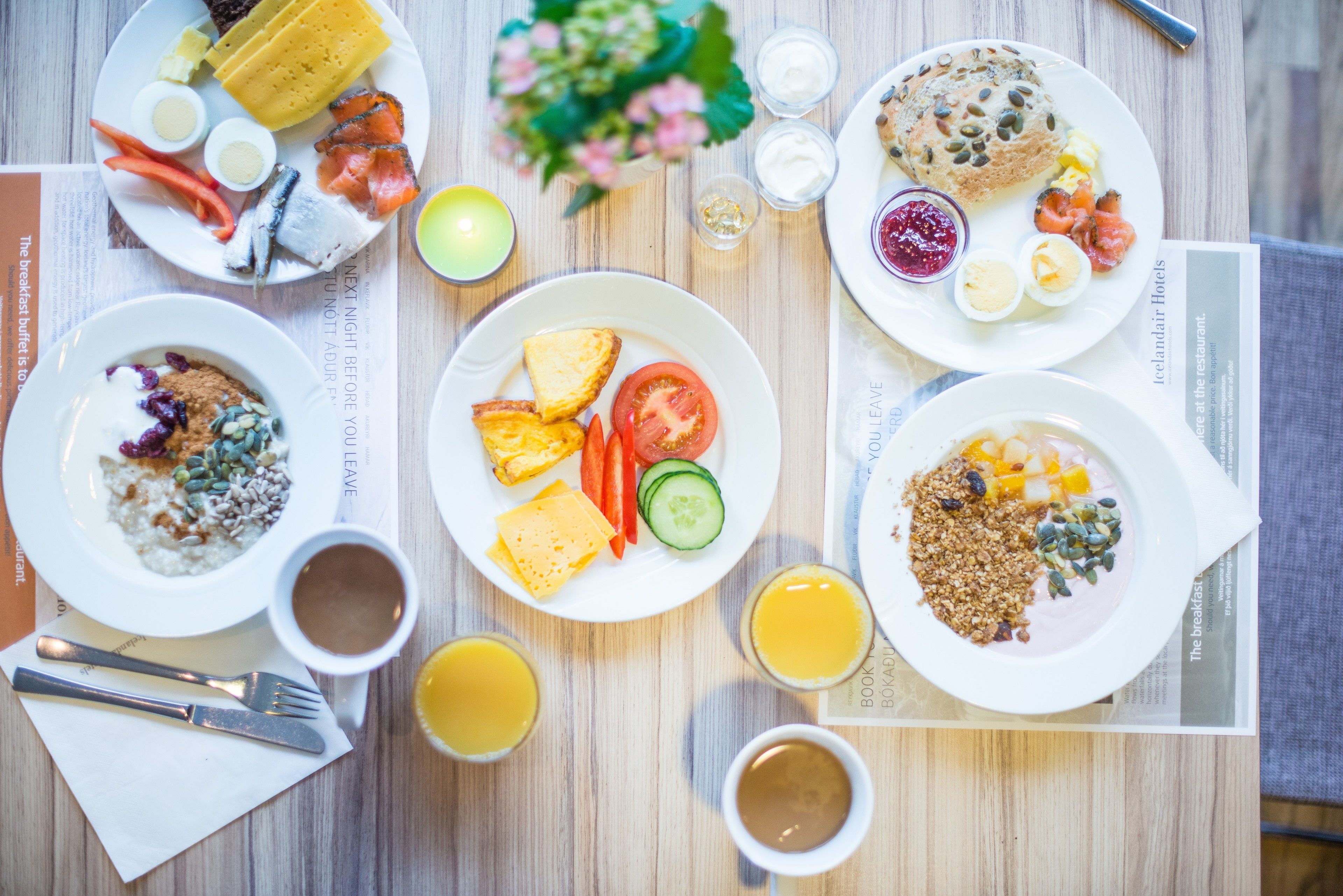 Desayuno buffet (ISK 3600 por persona) 