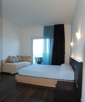 公寓, 1 间卧室 | 客房内保险箱、隔音、熨斗/熨板、婴儿床